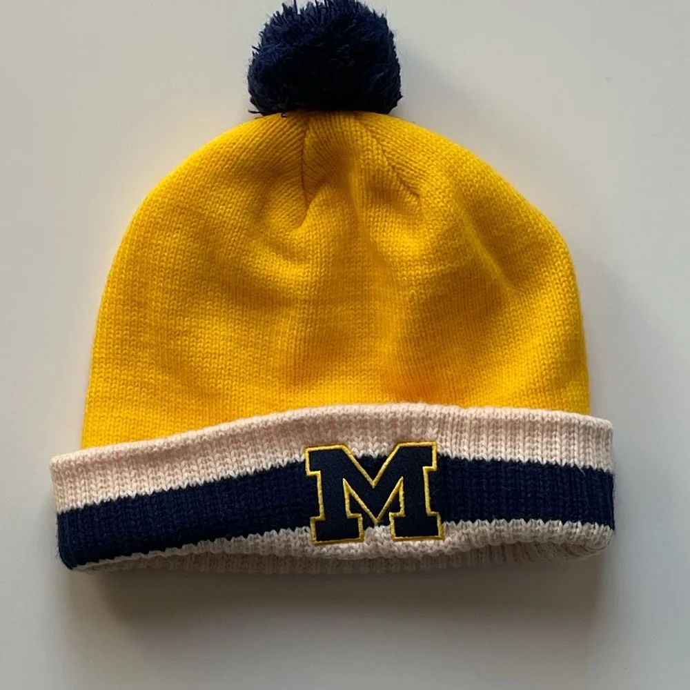 Mɪᴄʜɪɢᴀɴ ᴋɴɪᴛ ʜᴀᴛ @‼️ - Picture 1 of 3